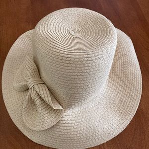 Womens straw summer hat